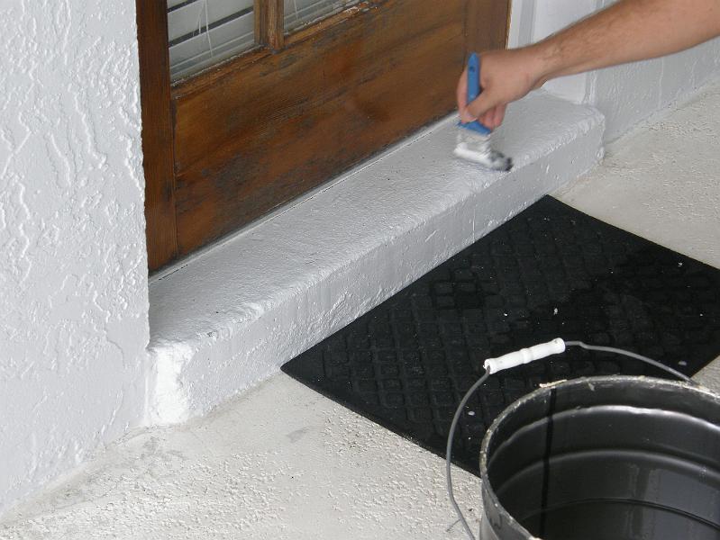 10Protecting Painted Door Step.JPG